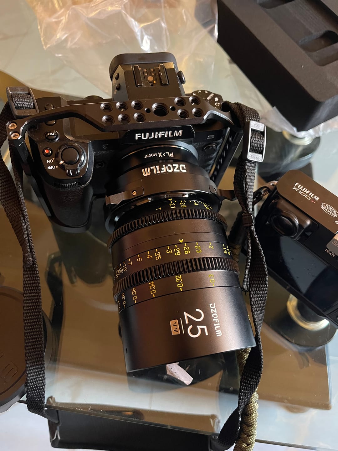 Customer photo review of Octopus Adapter｜Multi-Mount Lens Adapter with Active Lock System for EF / PL Lenses