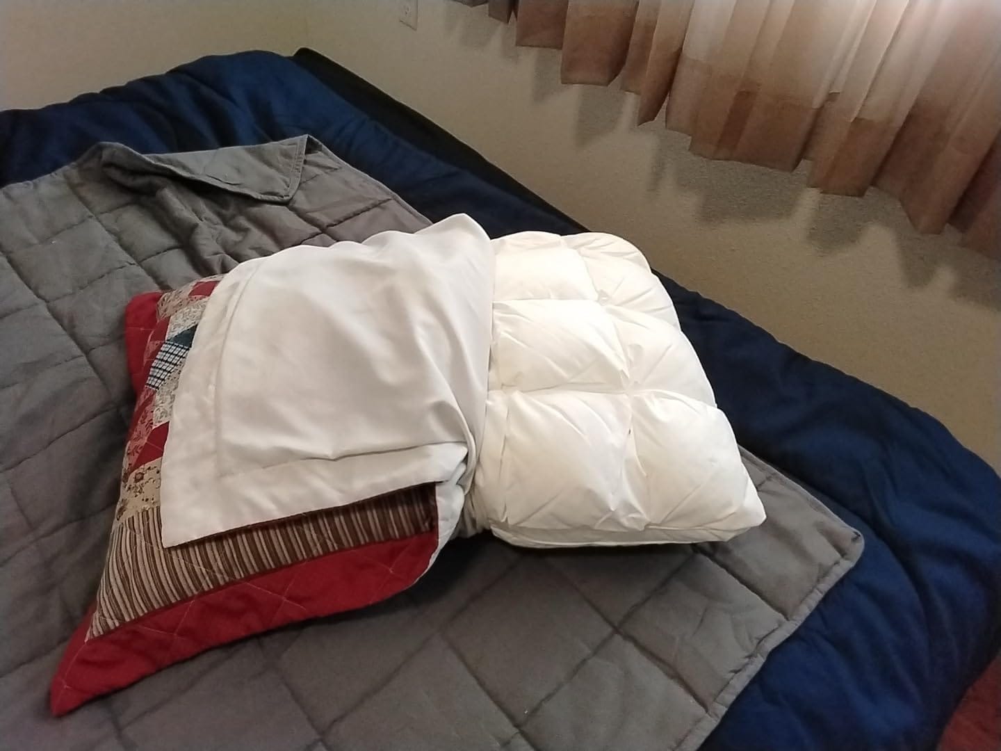 Customer photo review of 700 F.P Luxe Puff Down Pillow