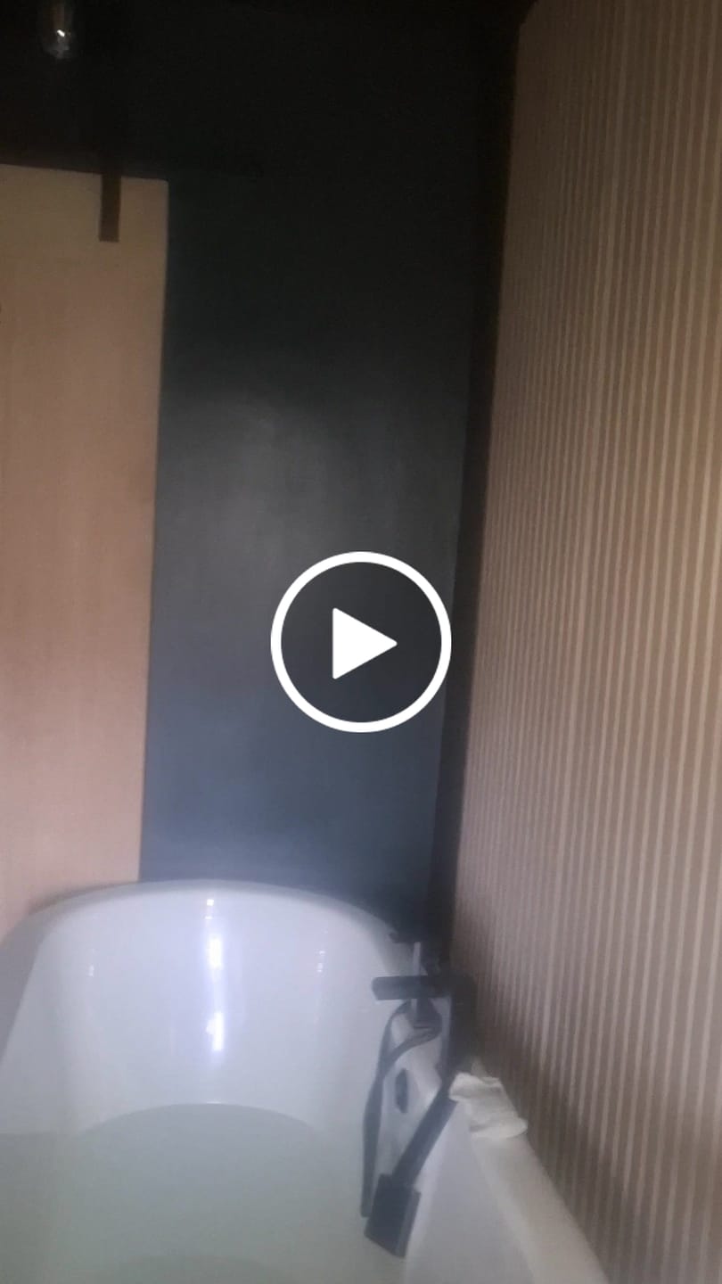 Customer video review of Studio Green (93)