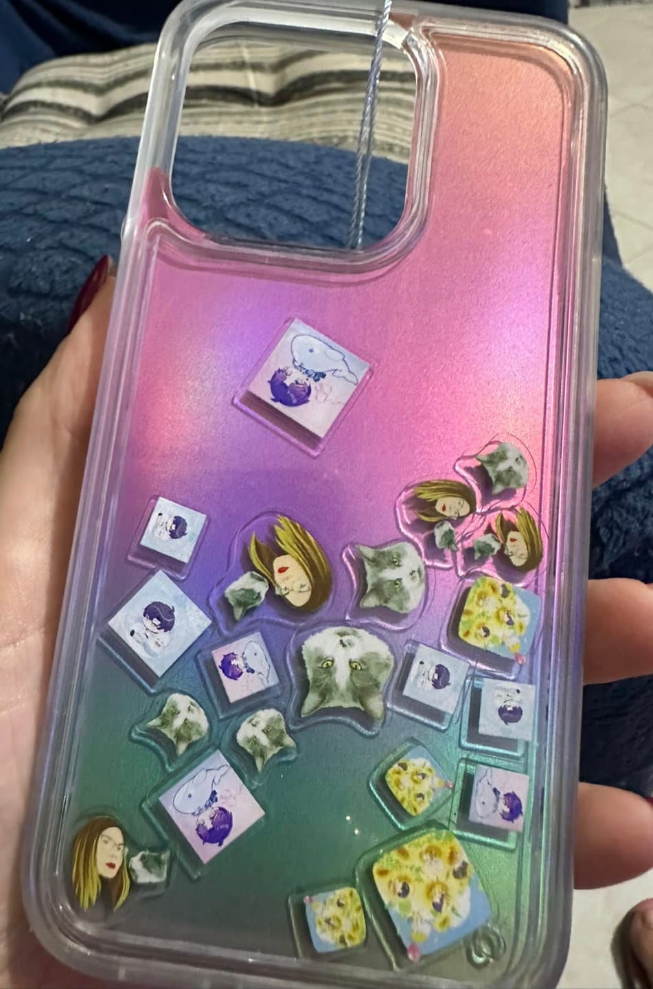 Customer photo review of Shaker Case™ 💧 with Custom Charms (influencers)