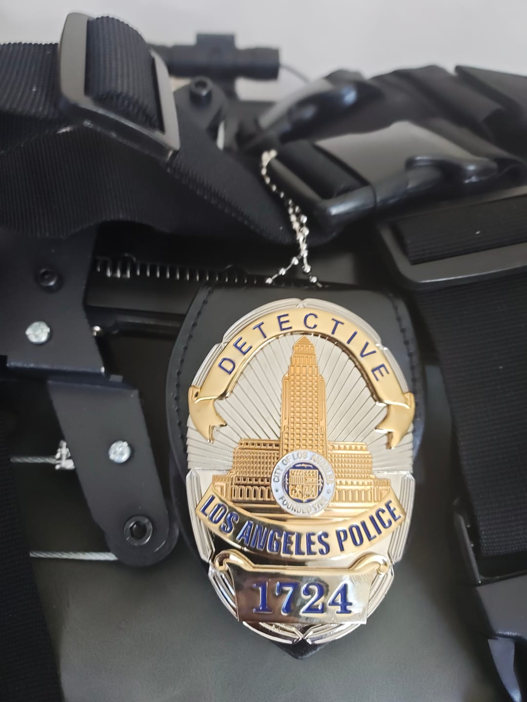 Customer photo review of LAPD Los Angeles Police Officer Badge Solid Copper Replica Movie Props With Number 16210