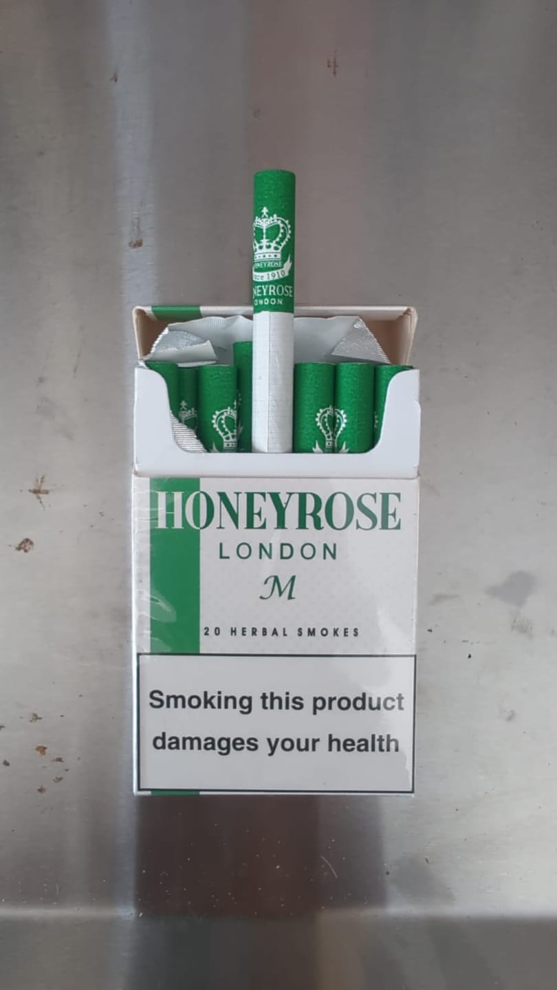Customer photo review of Honeyrose White M Herbal Smokes