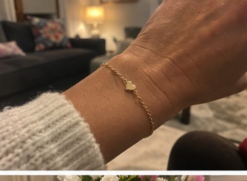 Customer photo review of זוג צמידי לב