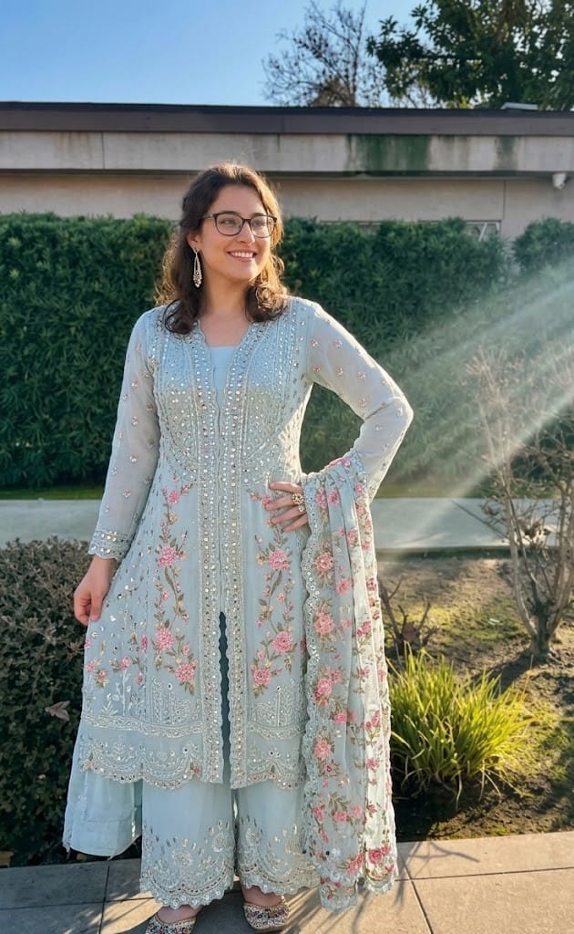 Customer photo review of Indian Pakistani Designer Traditional Wear Women's Salwar Kameez Dress