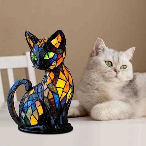 Customer photo review of Luminous cat – handmade lamp that makes hearts shine