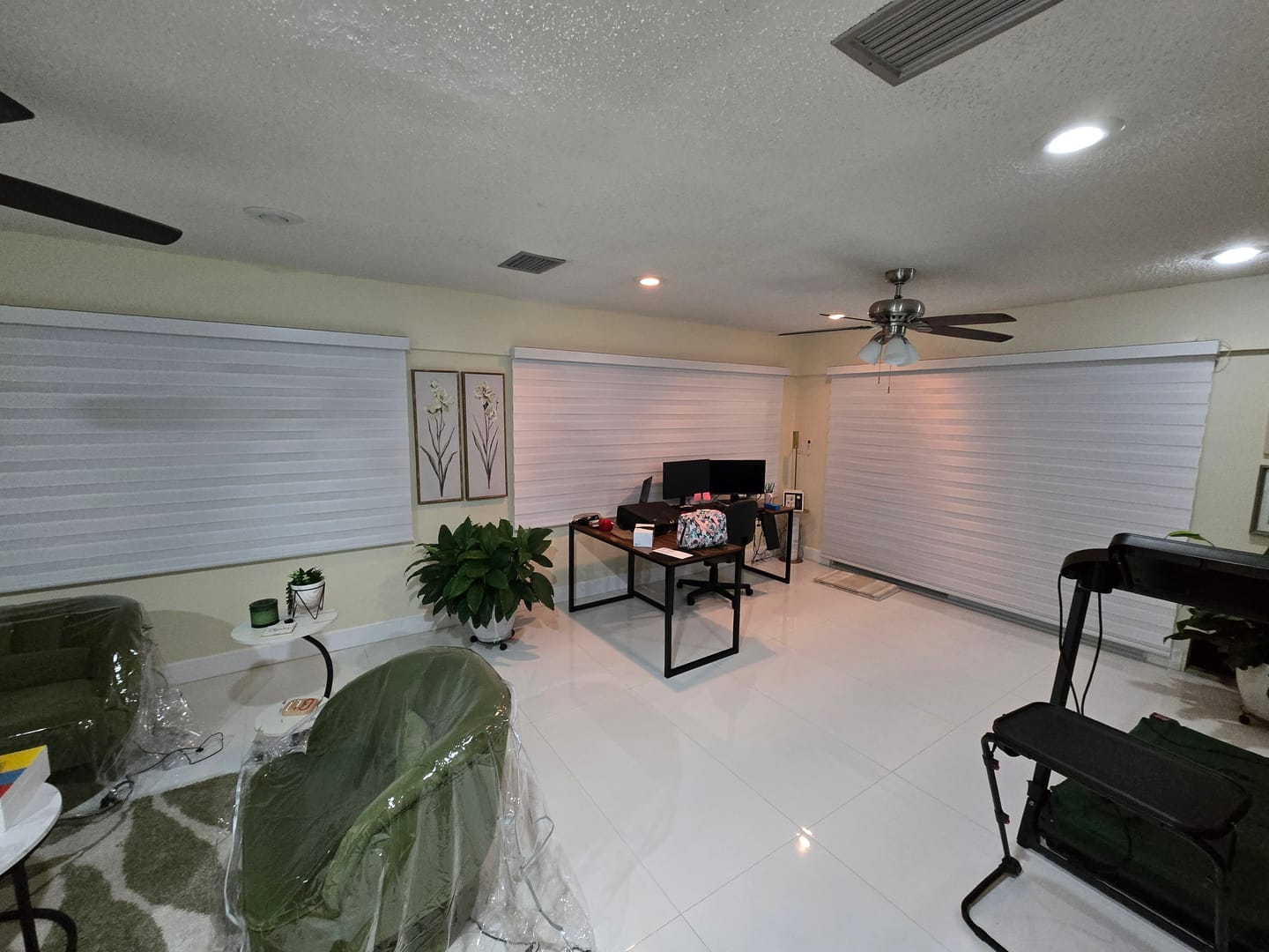 Customer photo review of Bringnox Roller Shade Price Difference（3）