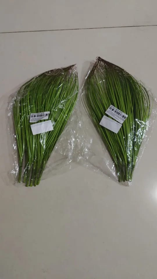 Customer photo review of Artificial Onion Grass Fake Greenery