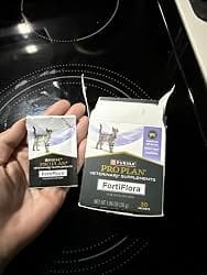 Customer photo review of Purina Pro Plan FortiFlora Cat Probiotic – 30 Sachets for Digestive Support