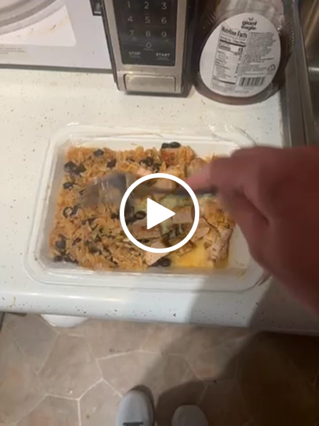 Customer video review of Fajita Chicken Bowl with Salsa Verde & Spanish Rice