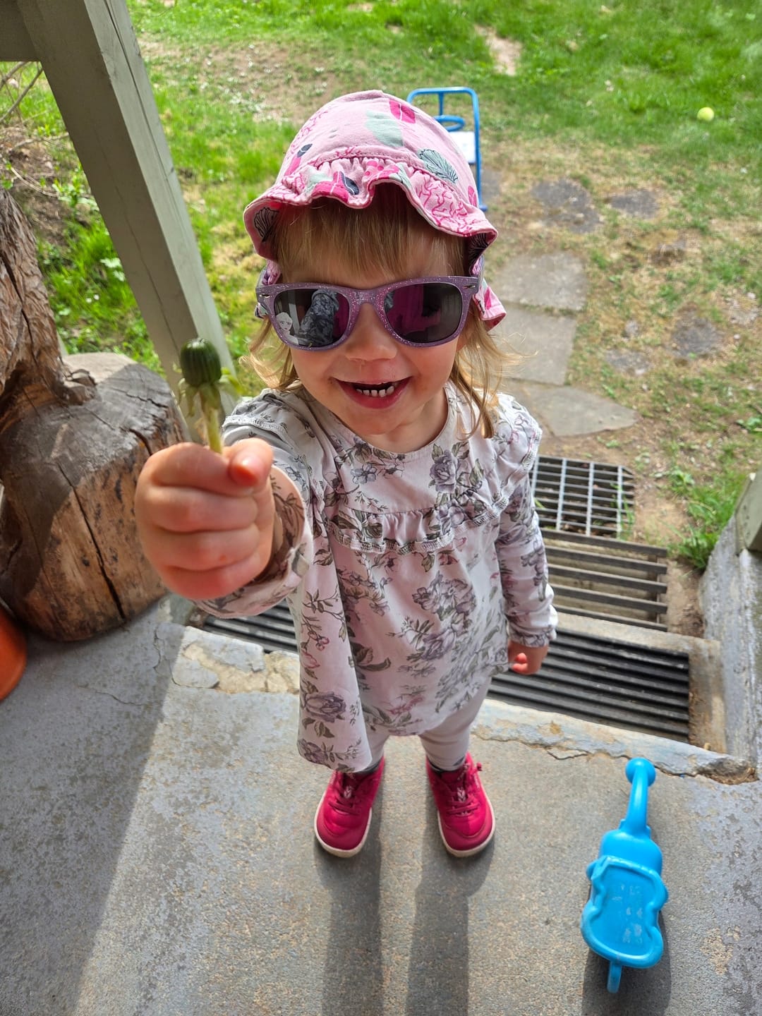 Customer photo review of Vaistoa Kiva Kids | Mesh Barefoot Sneakers