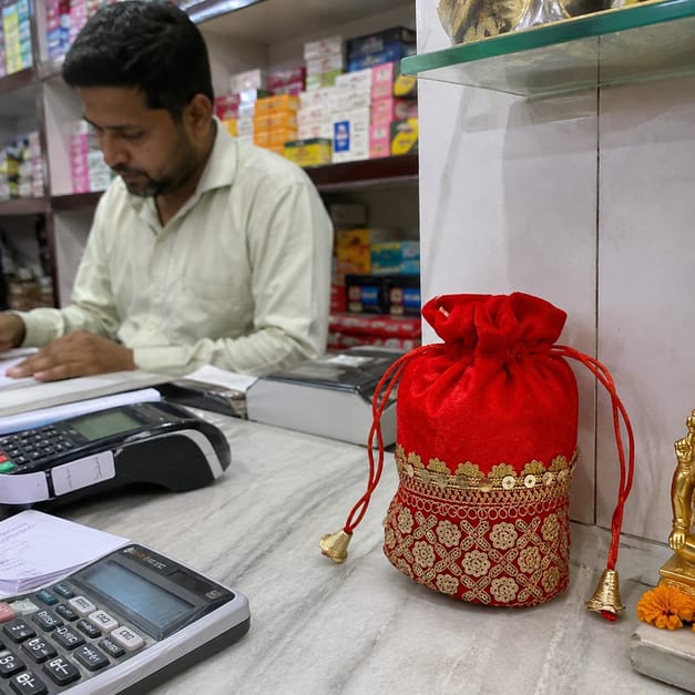Customer photo review of Laxmi Potli