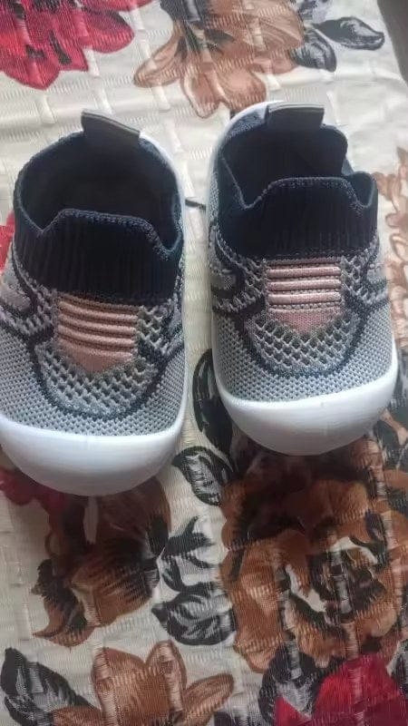 Customer photo review of Playbino ComfySteps Print Antirutsch Baby Sneakers mit Motiv | Lauflernschuhe rutschfest atmungsaktiv waschbar
