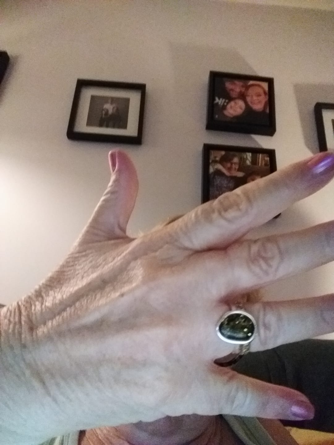 Customer photo review of Green Amber ELEMENT Solitaire Adjustable Ring