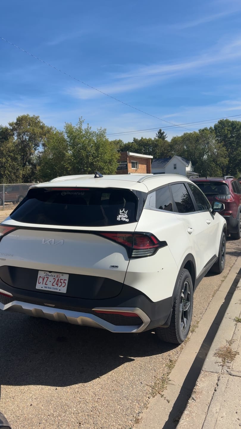 Customer photo review of Christianartworkshop Jesus Is King Crown Accent Car Sticker: Durable Decor for Faith-Filled Commutes