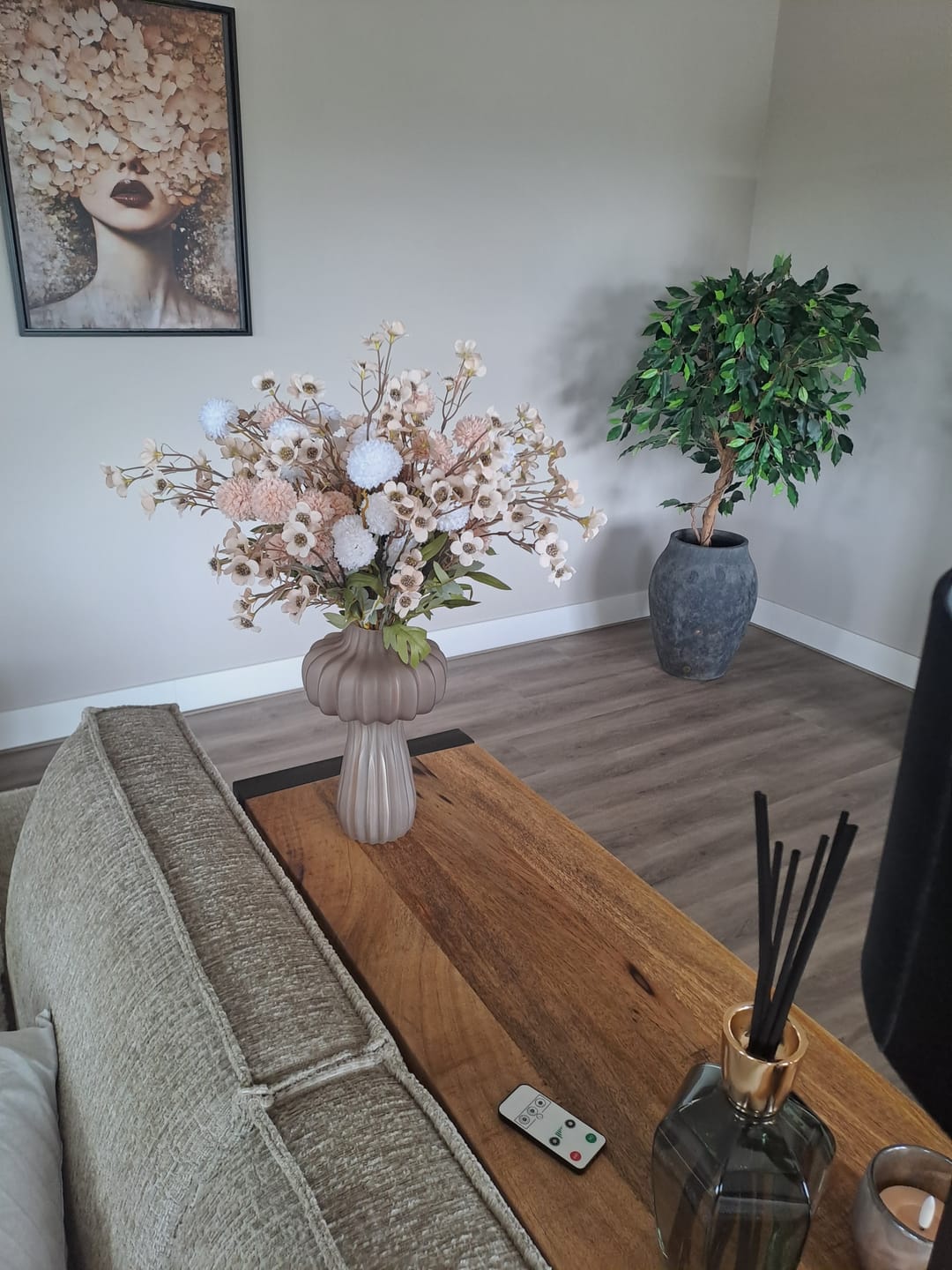 Customer photo review of Wax Arrangement - Beige mix