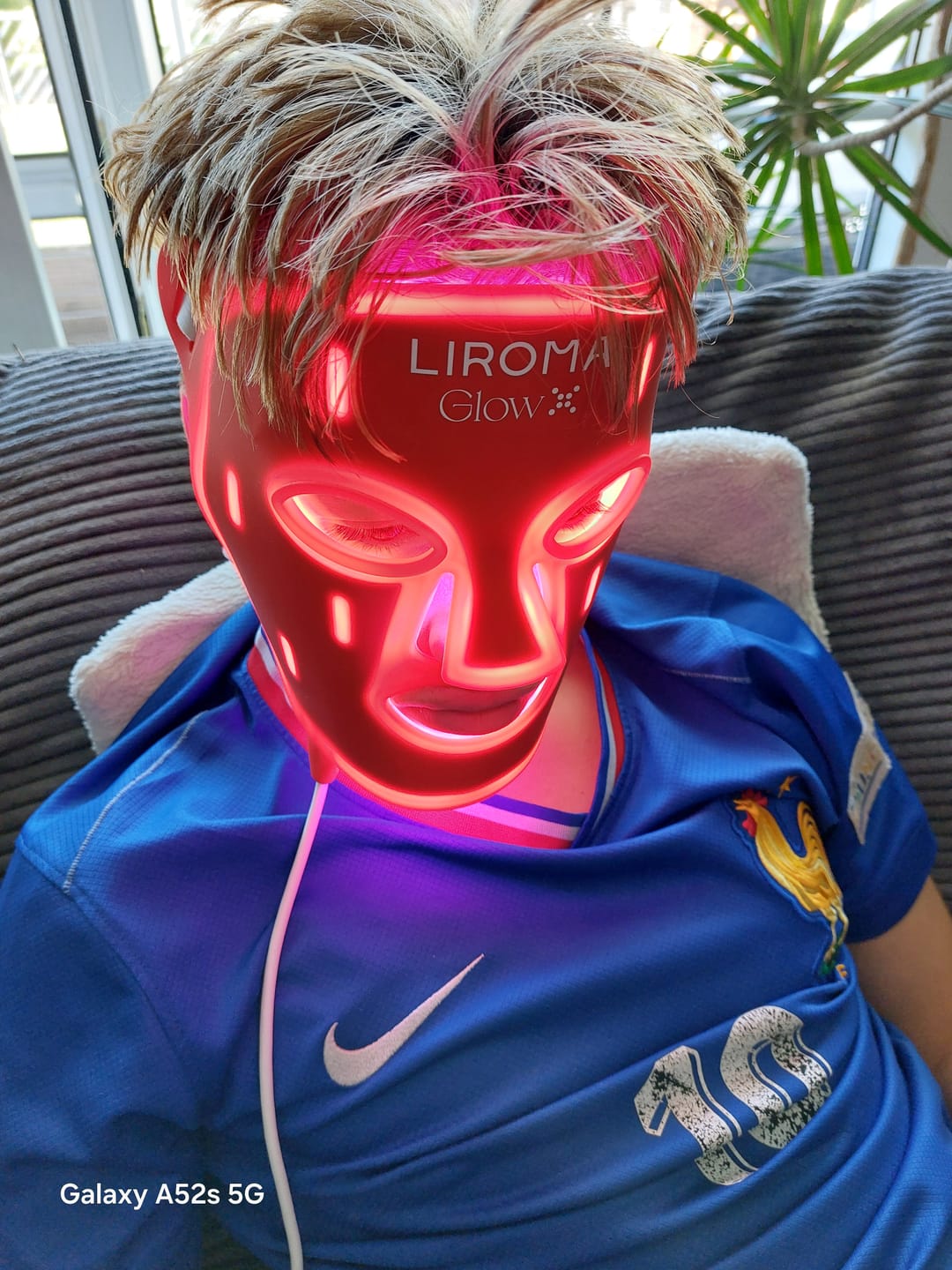 Customer photo review of GLOW® LED Gezichtsmasker - Lichttherapie met Nabij-Infrarood & Roodlicht