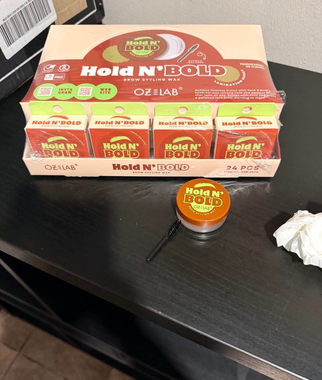 Customer photo review of Oz Lab Hold'N Bold Brow Styling Wax - Wholesale Display 24 Units (OZB-2416)