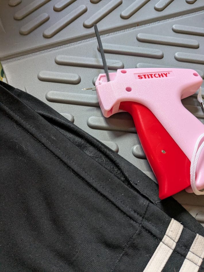 Customer photo review of Clothing Tagging Gun Kit – Quick Clothing Fix & Labeling Tool with 5 Needles + 1000 Fasteners