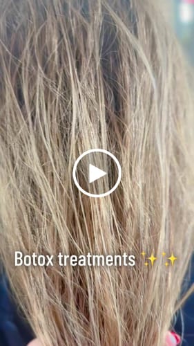 Customer video review of V2PRO Professional Hair Straightener Titanium Flat Iron 250°C (480°F)