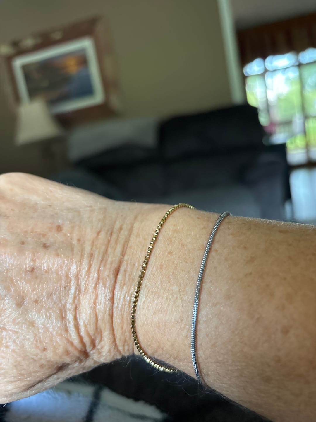 Customer photo review of Minimal Box Bracelet
