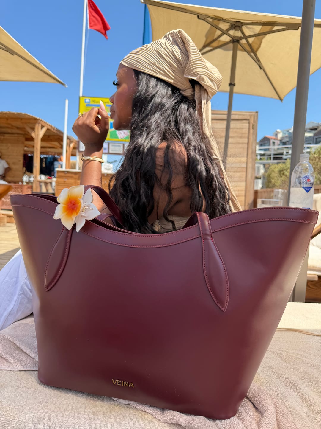 Customer photo review of The Nia tote bag