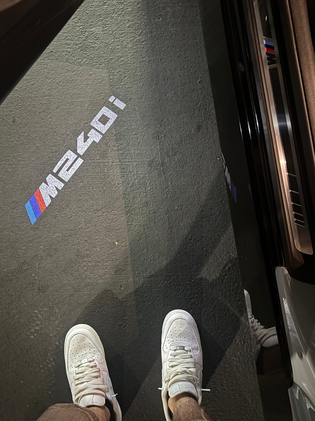 Customer photo review of BMW LED Car Door Welcome Logo Shadow Lights | G Chassis