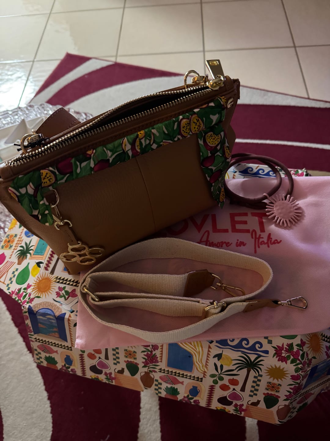 Customer photo review of CIONDOLO SOLE ROSA