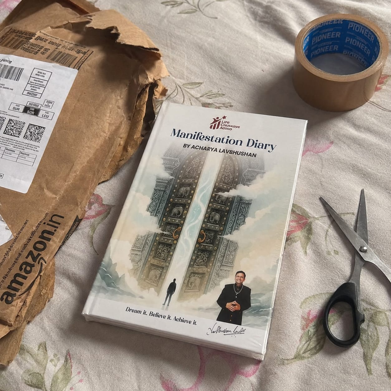 Customer photo review of Manifestation Diary