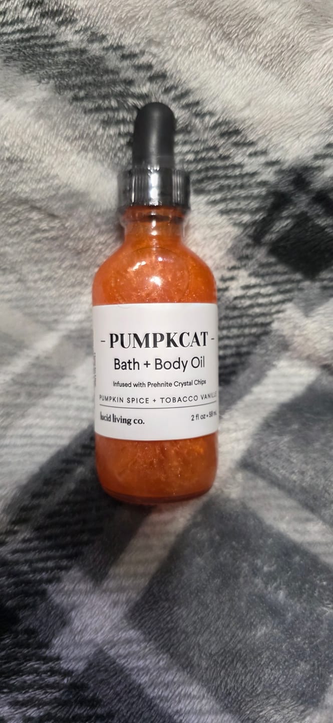 Customer photo review of Pumpkcat Bath & Body Oil