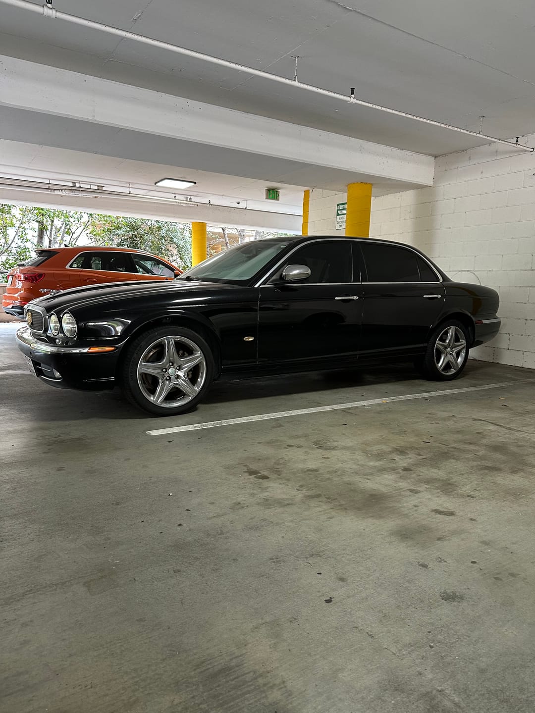 Customer photo review of 2004-2009 Jaguar XJ8 4 Wheel Air Suspension Conversion Kit with Light Fix Module (JA14FM)