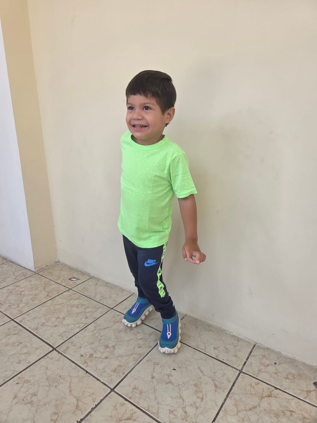 Customer photo review of Aerlos Trainers
