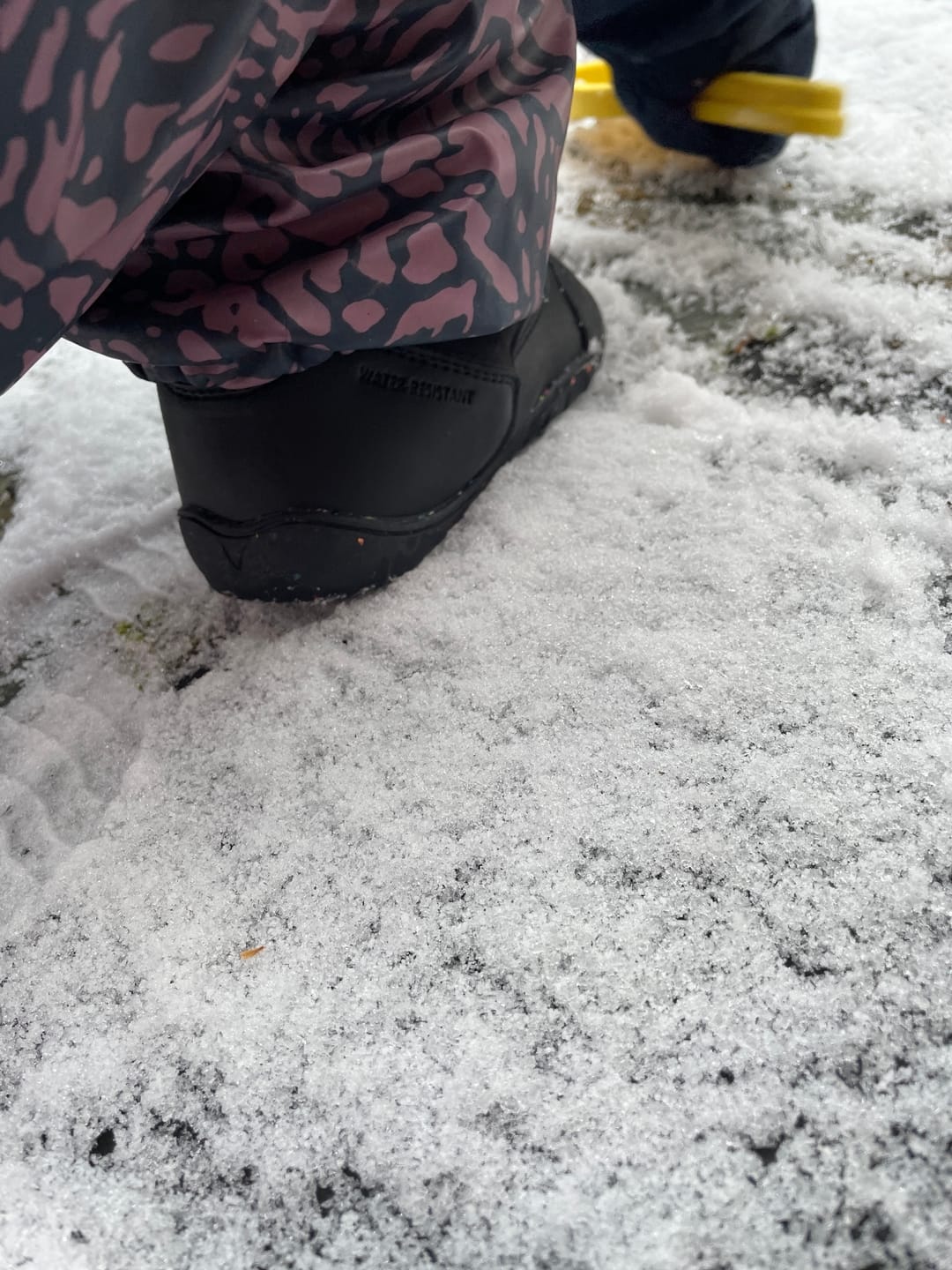 Customer photo review of Vaistoa Kinos Kids | Barefoot Winter Snow Boots