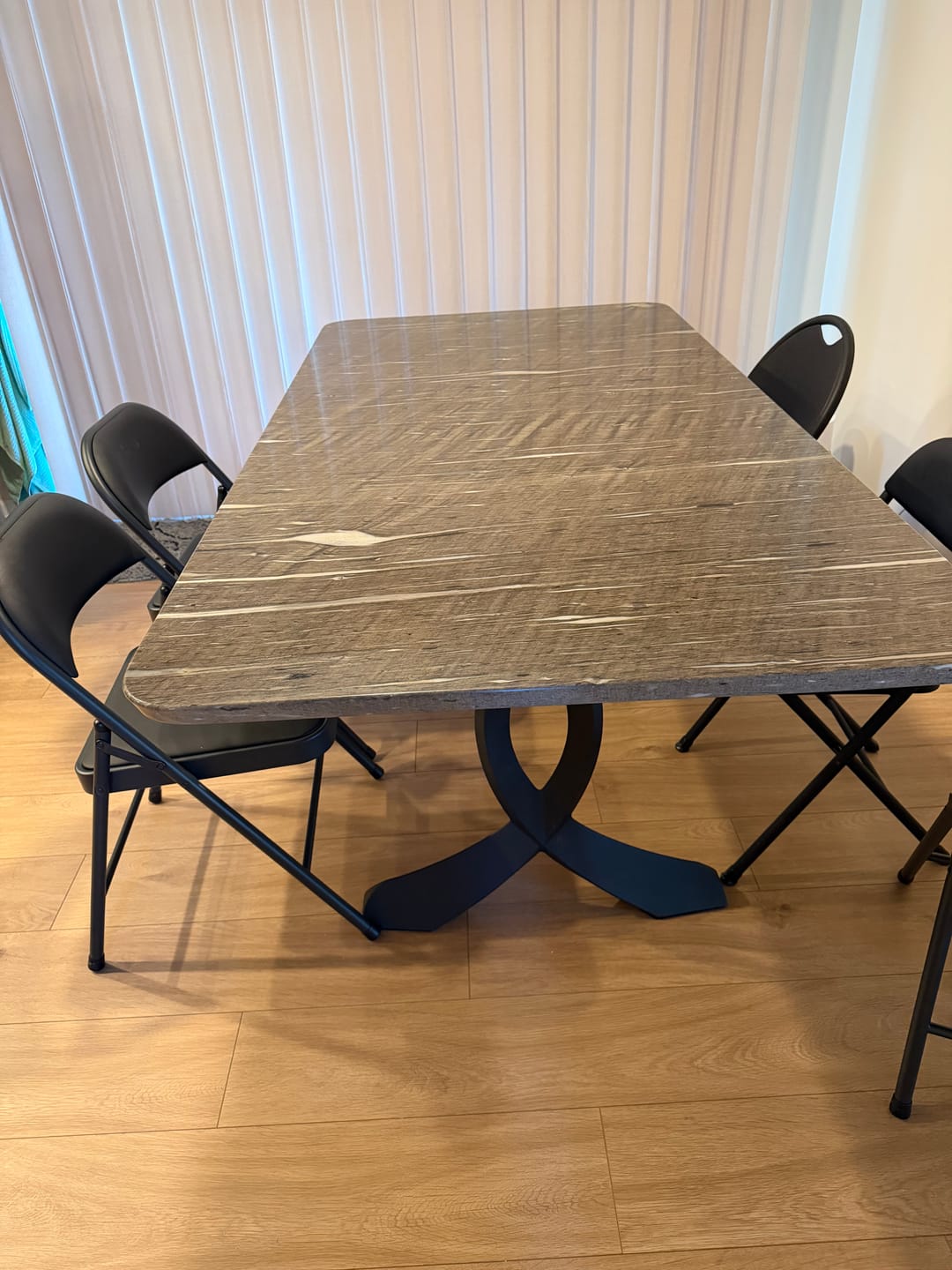 Customer photo review of 418 Curva 28" H Dining Table Curved Legs for Live Edge Wooden Slap
