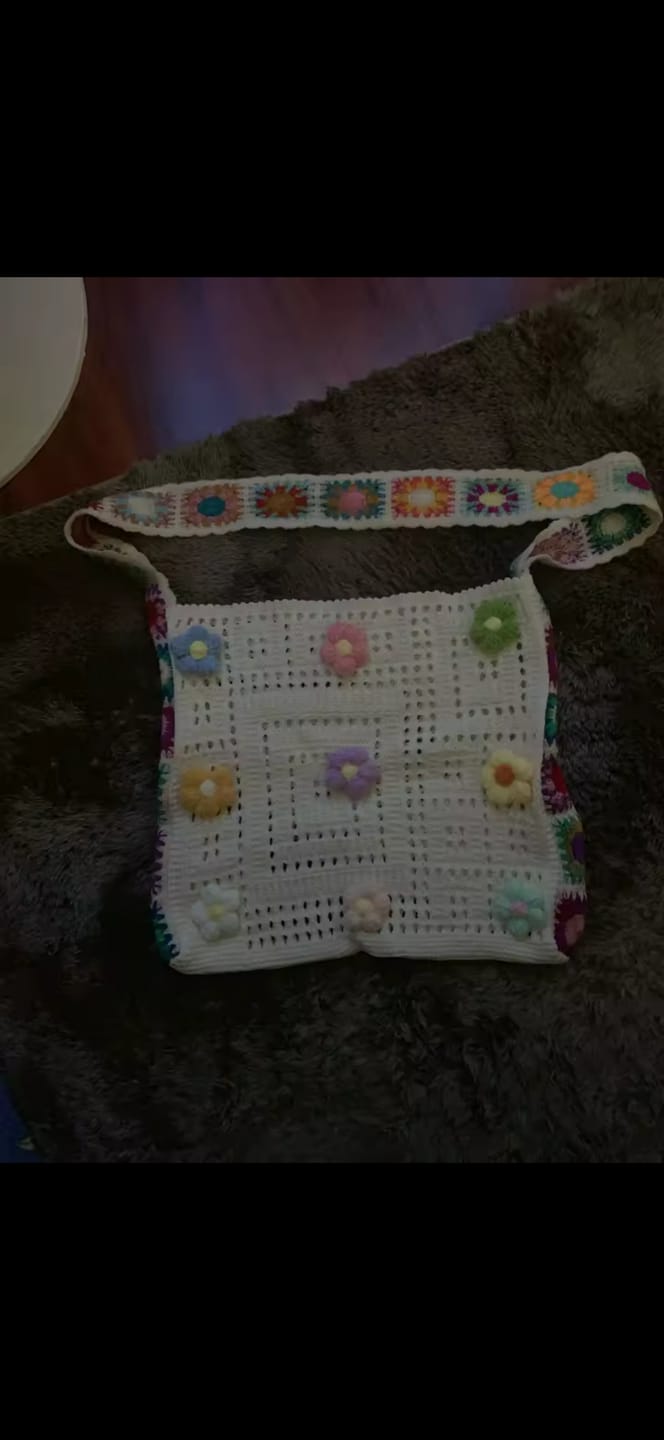 Customer photo review of Bolso artesanal crochet