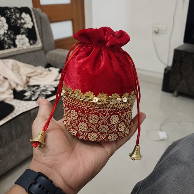 Customer photo review of Laxmi Potli