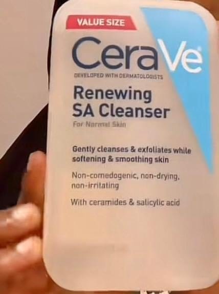 Customer photo review of CeraVe Renewing SA Cleanser – 273ml