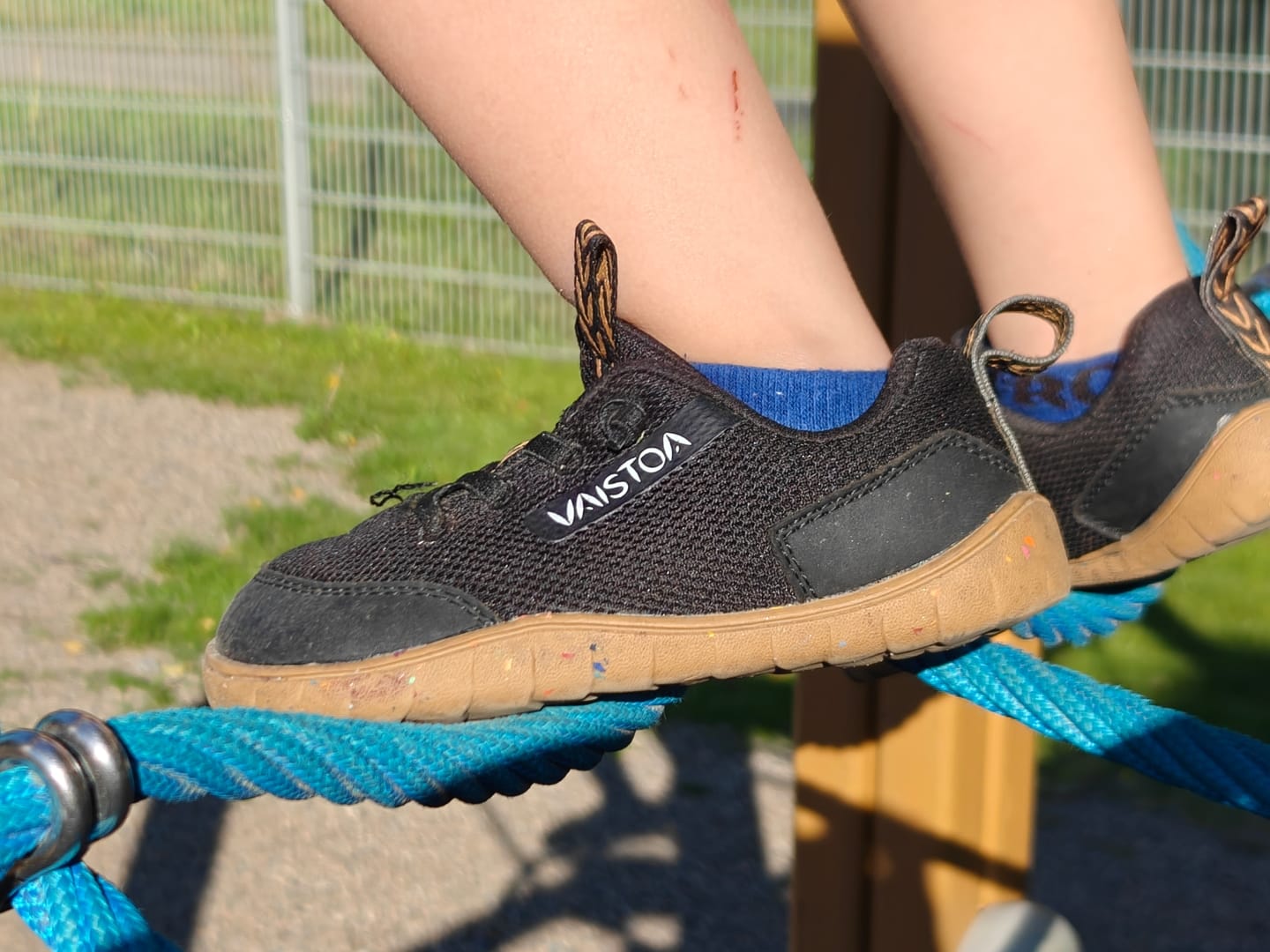 Customer photo review of Vaistoa Kiva Kids | Mesh Barefoot Sneakers