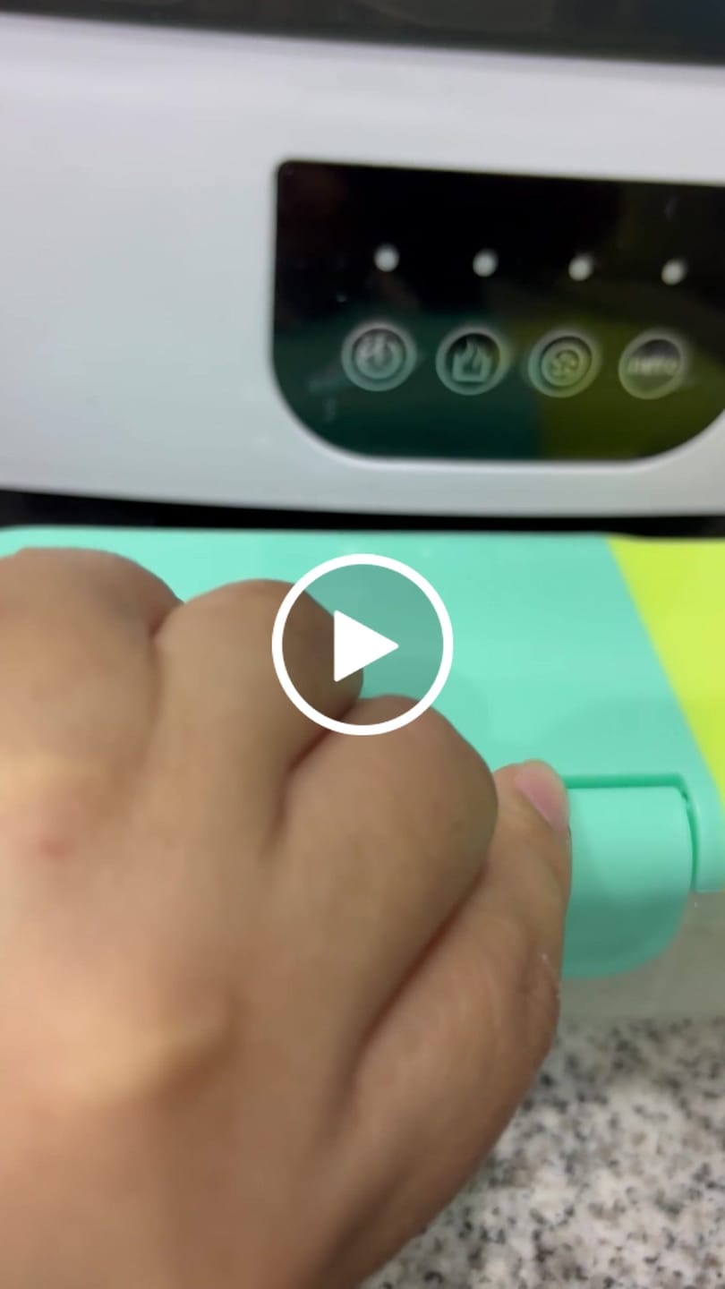 Customer video review of Melii Dip Container