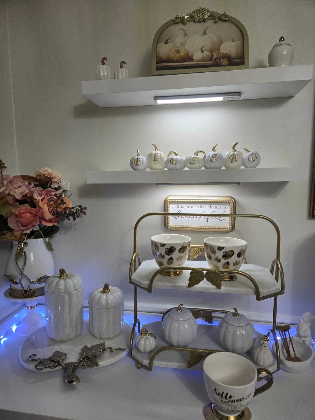 Customer photo review of X-Large Two Tiered Marble Stand with Gold Leaf Edge (15’’L x 9"W x 16"H)