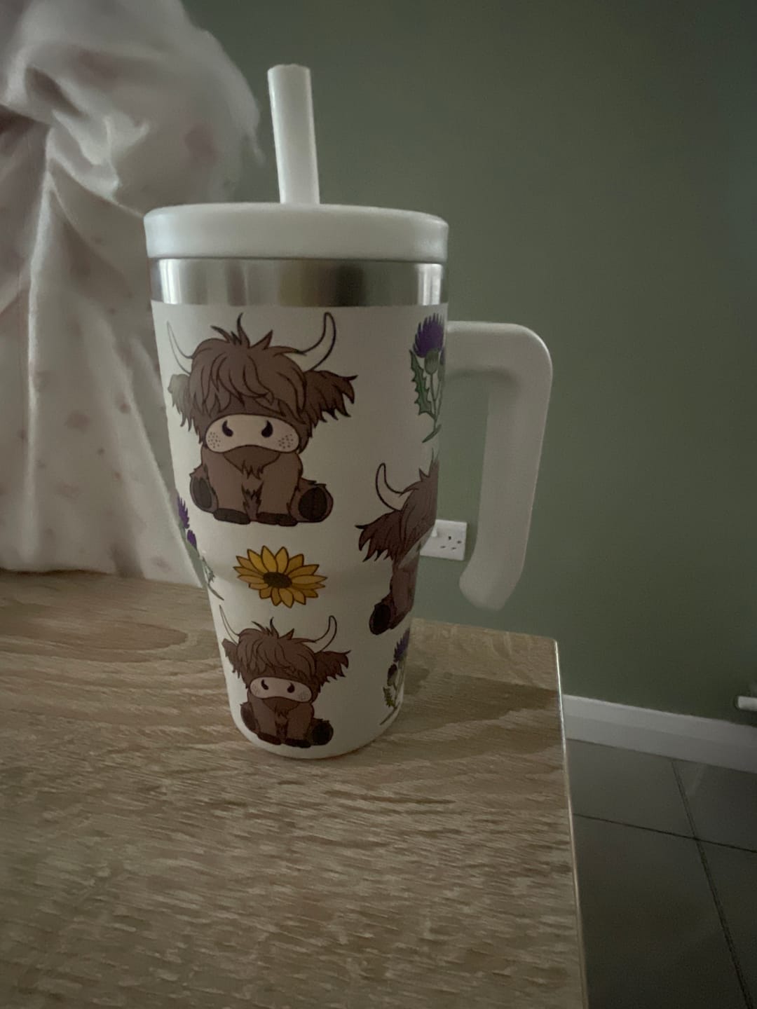 Customer photo review of Highland Cow Spill Proof Kids CREWCUP 20oz