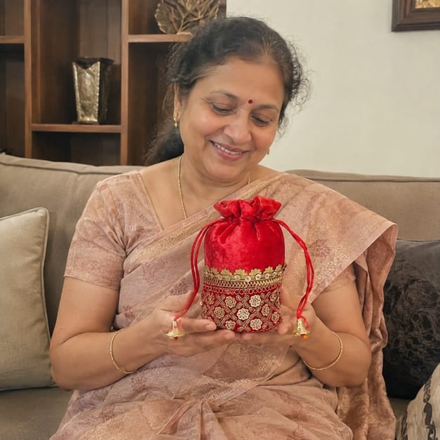 Customer photo review of Laxmi Potli