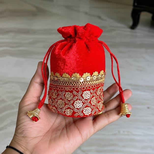 Customer photo review of Laxmi Potli