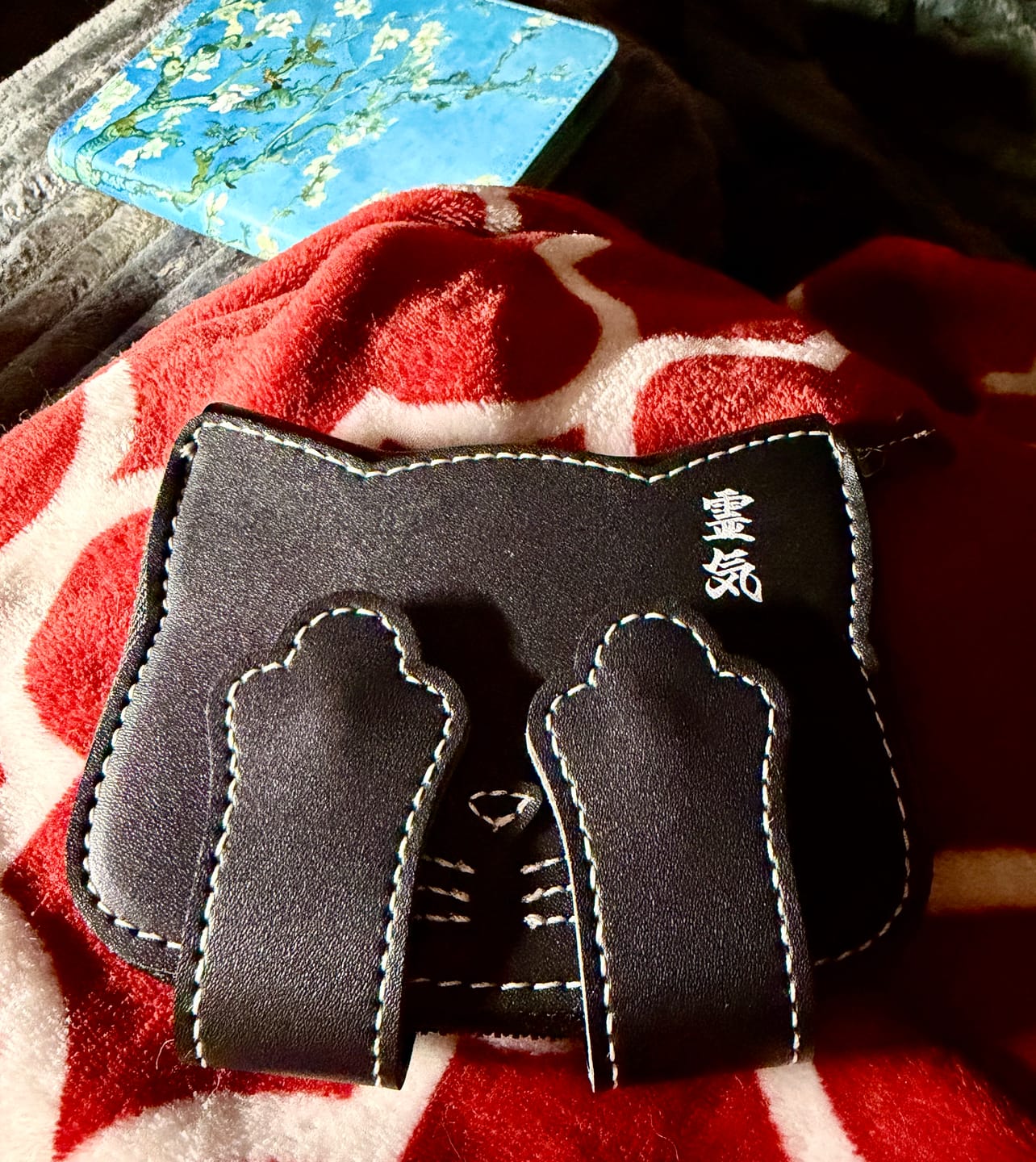 Customer photo review of Maneki Wallet