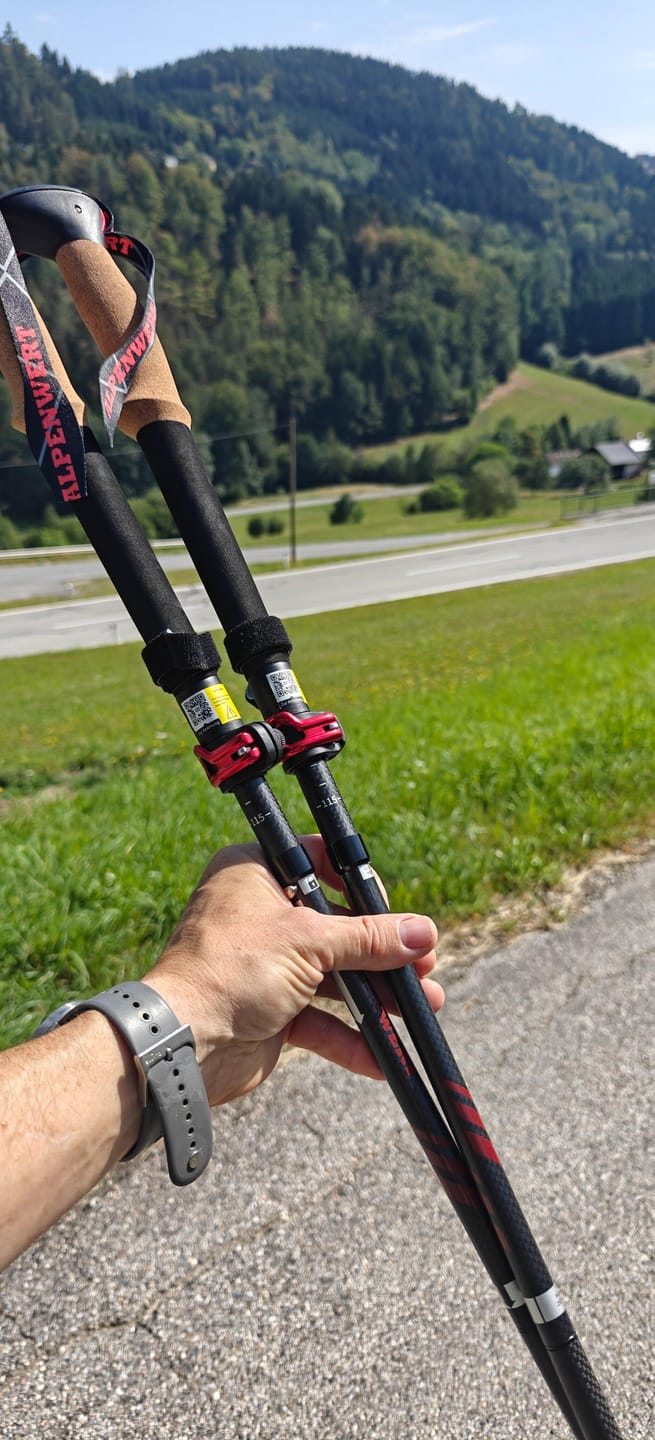 Customer photo review of Wanderstöcke Rugova Pro 3 faltbar & höhenverstellbar – Leicht & stabil