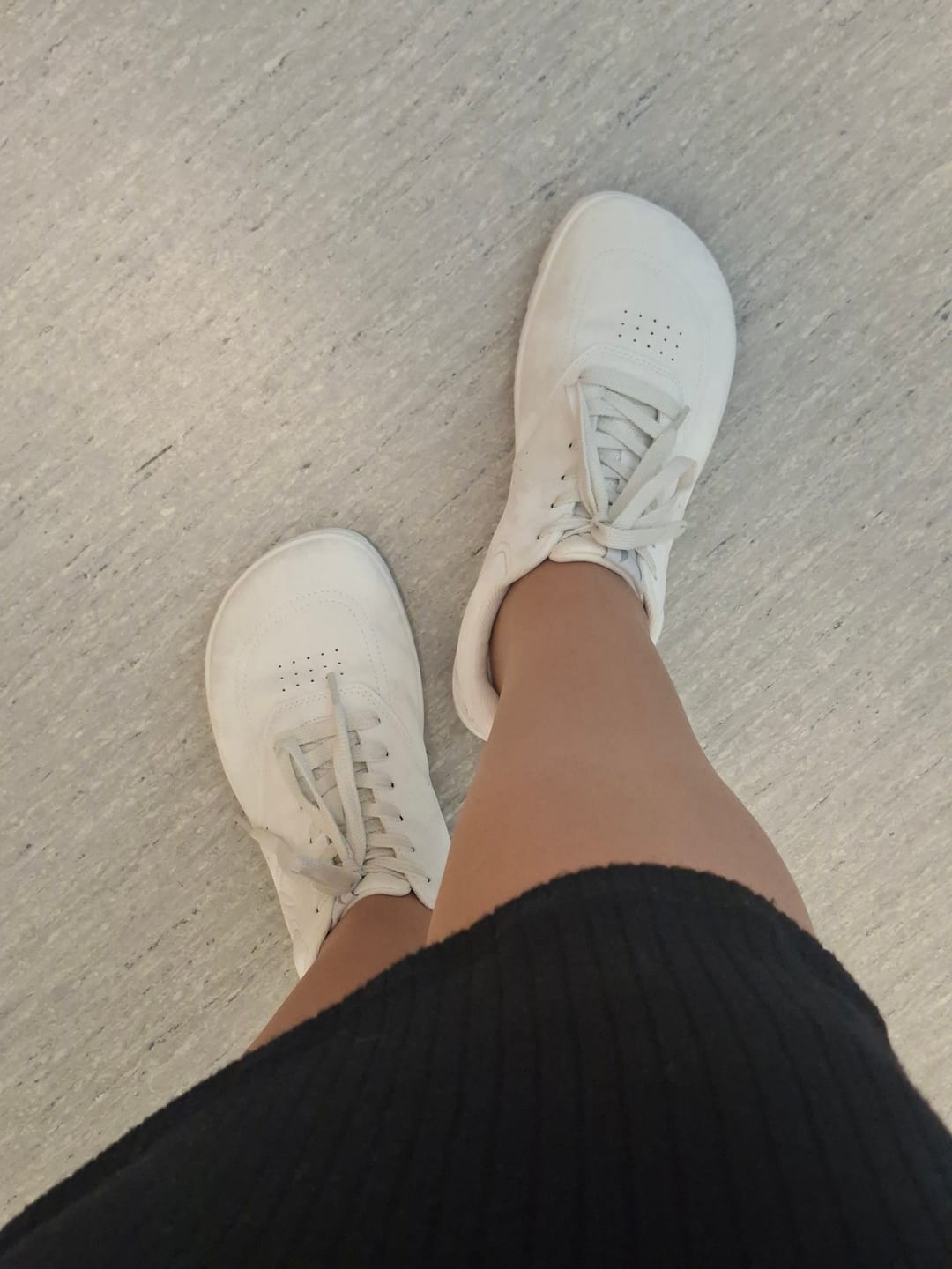 Customer photo review of Vaistoa Katu 2 | Barefoot Sneakers