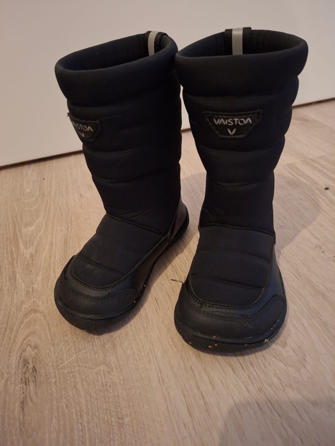 Customer photo review of Vaistoa Kinos Kids | Barefoot Winter Snow Boots