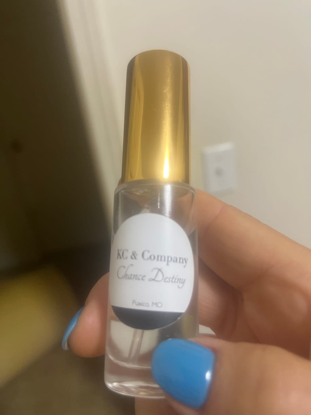 Customer photo review of Golden Goddess - NAME  CHANGE from Diva  (Inspired by Burberry Goddess)