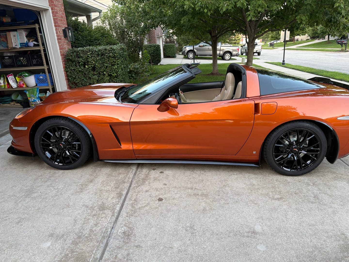 Customer photo review of Chevrolet Corvette C6 Base Front & Rear Splash Guards Mud Flaps