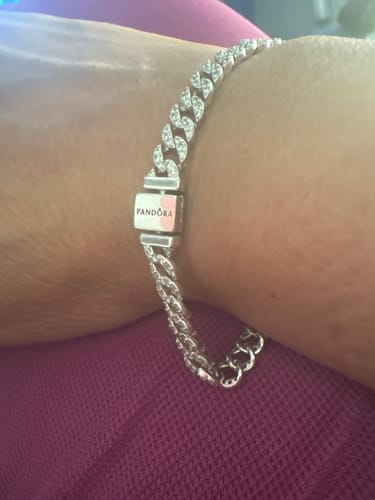 Customer photo review of PULSERA PANDORA TENIS TIMELESS PAVE CUBANA BRILLANTE PLATA .925 + KIT DE REGALO