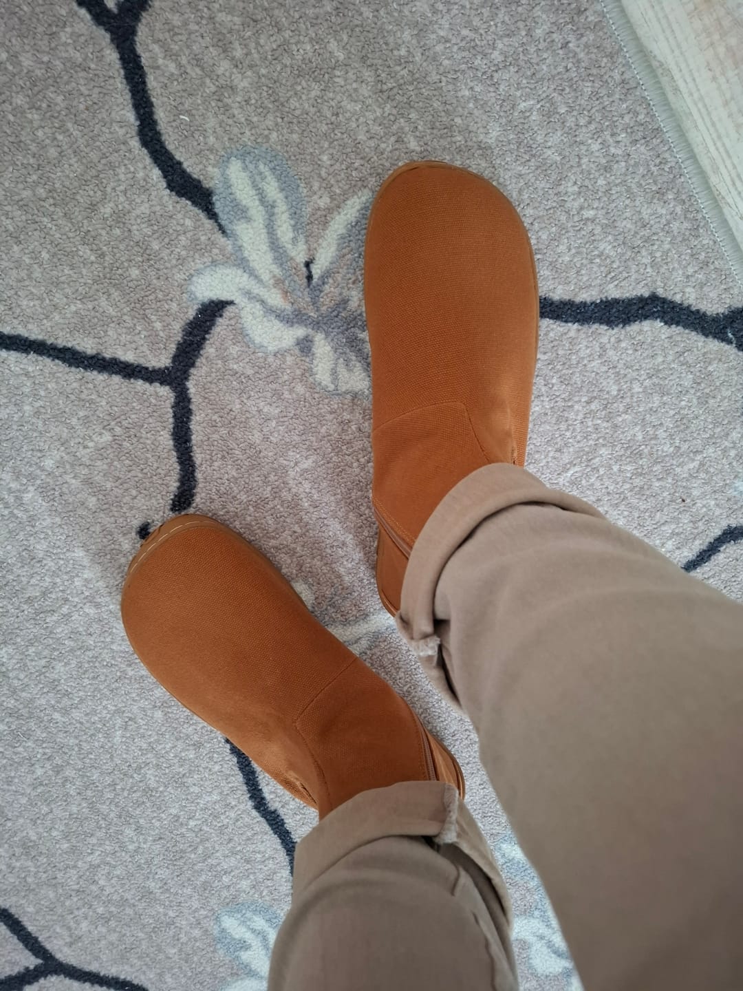 Customer photo review of Vaistoa Kajo 2 | Barefoot Chelsea Boots